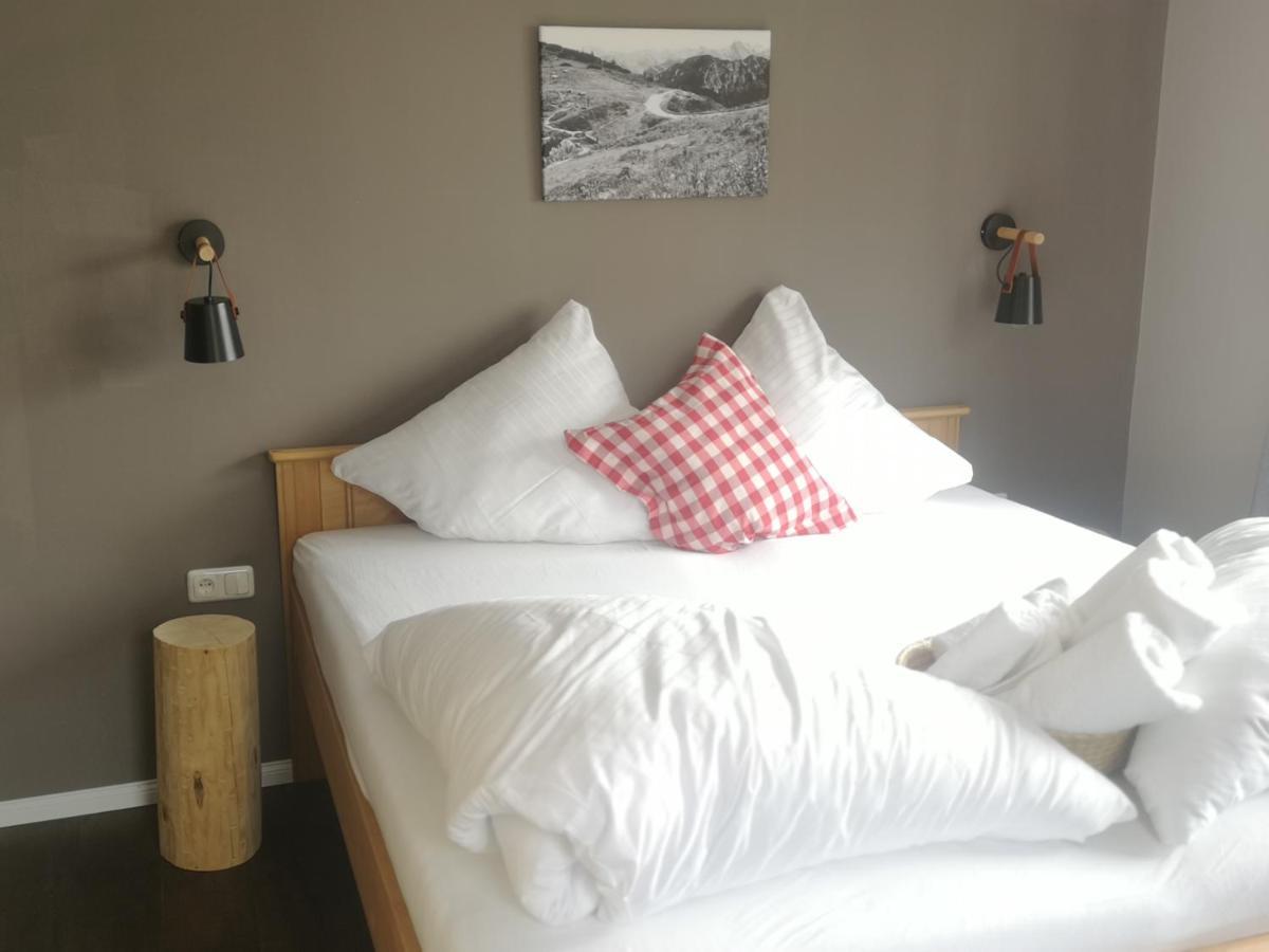 Ferienwohnungen Haus Almrausch Bichlbach Bagian luar foto